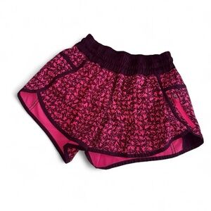 Lululemon hotty hot shorts in hot pink and burgundy pattern